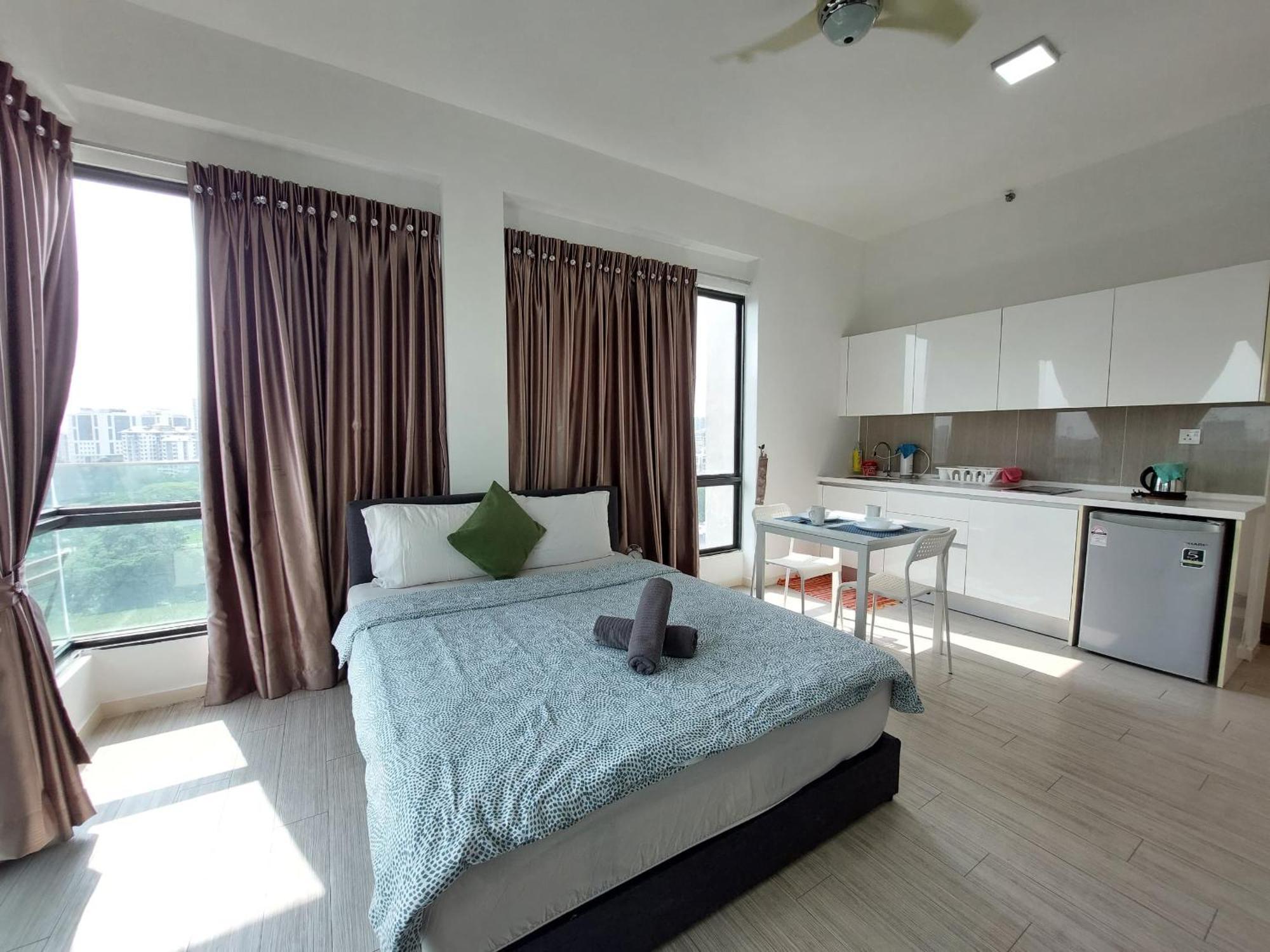 פטלין ג'איה Inspired Homes @ Pj The Grand Sofo מראה חיצוני תמונה
